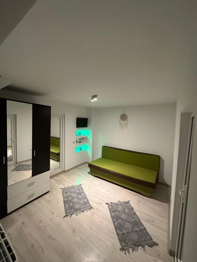 Apartamnet Regim Hotelier Бухарест Екстер'єр фото